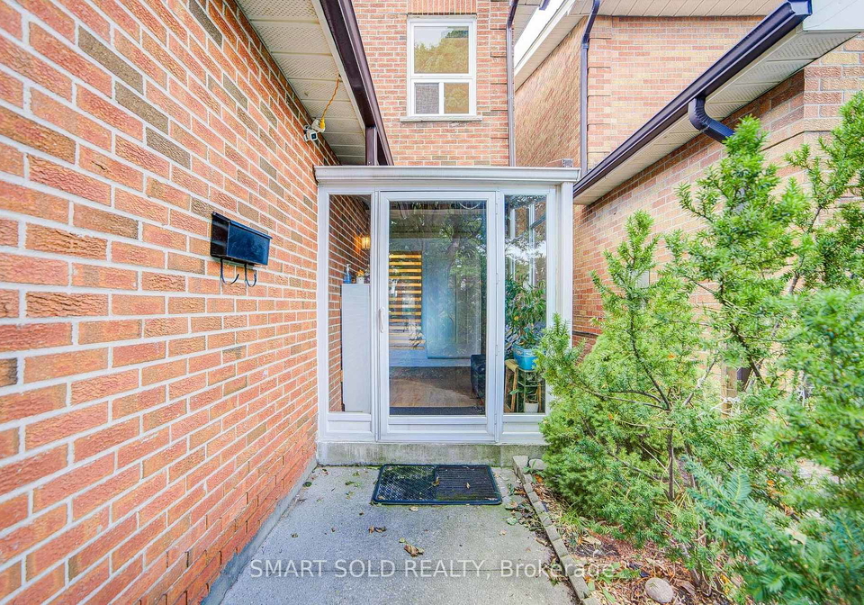 857-messenger-meadow-drive-mississauga-ontario-w13709054