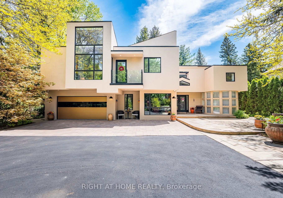 1-friars-lane-toronto-etobicoke-ontario-w13709240