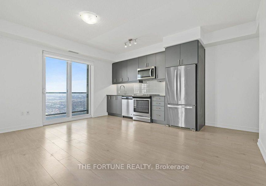 8-nahani-way-n-mississauga-ontario-w13709342