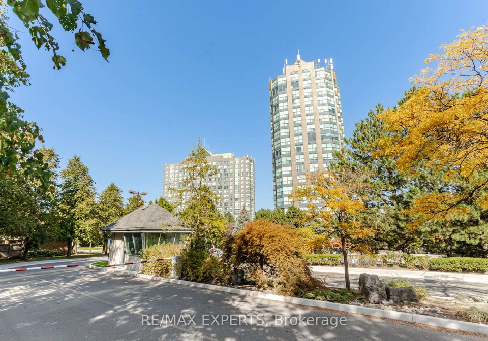 2155-burnhamthorpe-road-w-mississauga-ontario-w13709564