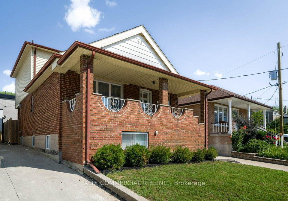 4-chudleigh-road-toronto-toronto-ontario-w13709618