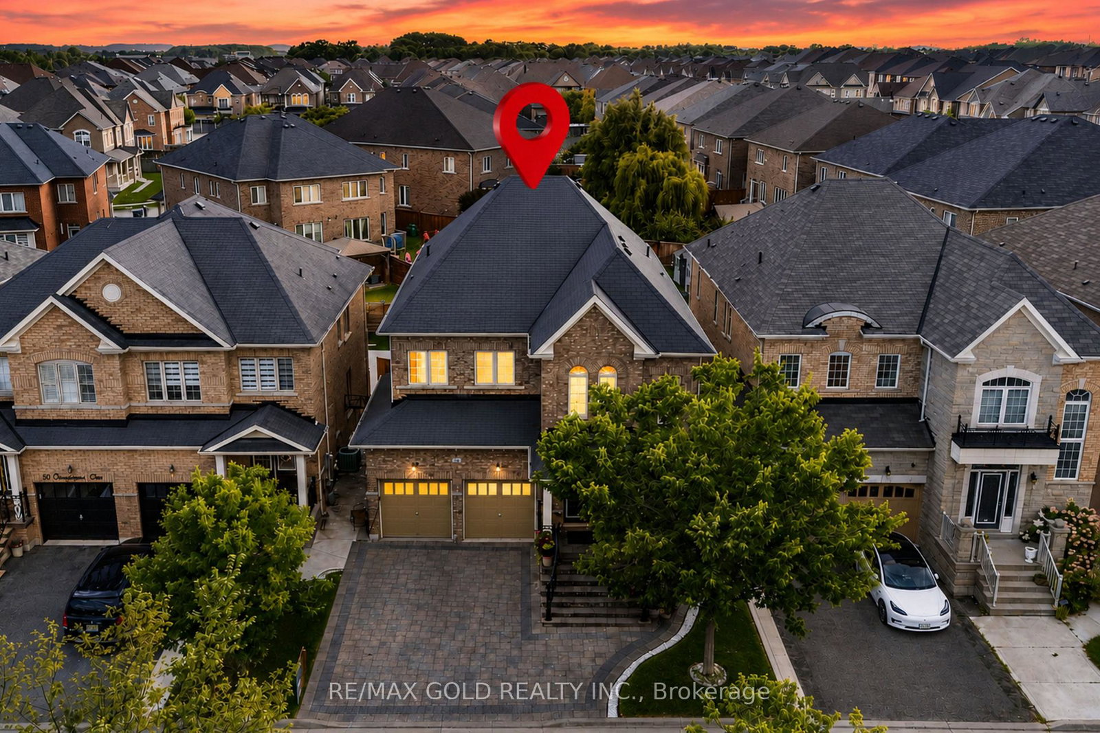 54-orangeblossom-trail-brampton-ontario-w13709724