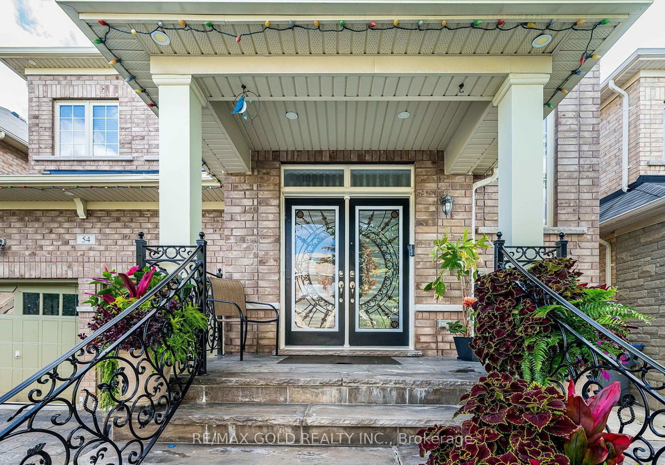54-orangeblossom-trail-brampton-ontario-w13709724