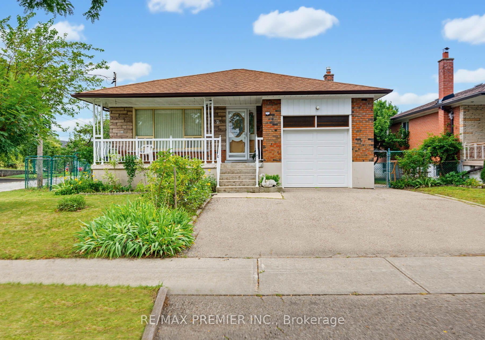 27-whitfield-avenue-toronto-york-ontario-w13709936