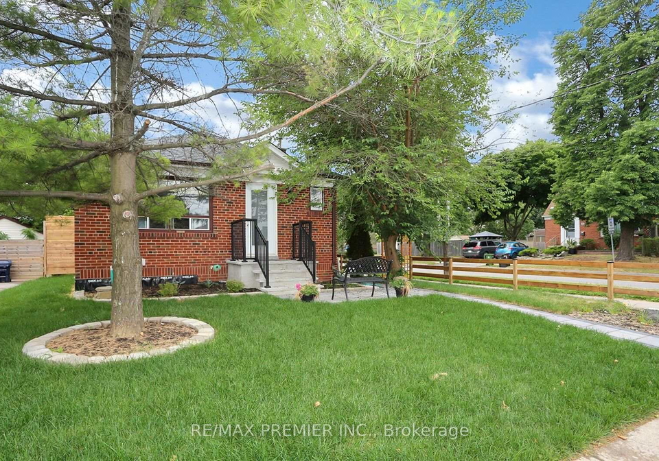 37-silvercrest-avenue-toronto-etobicoke-ontario-w13710064