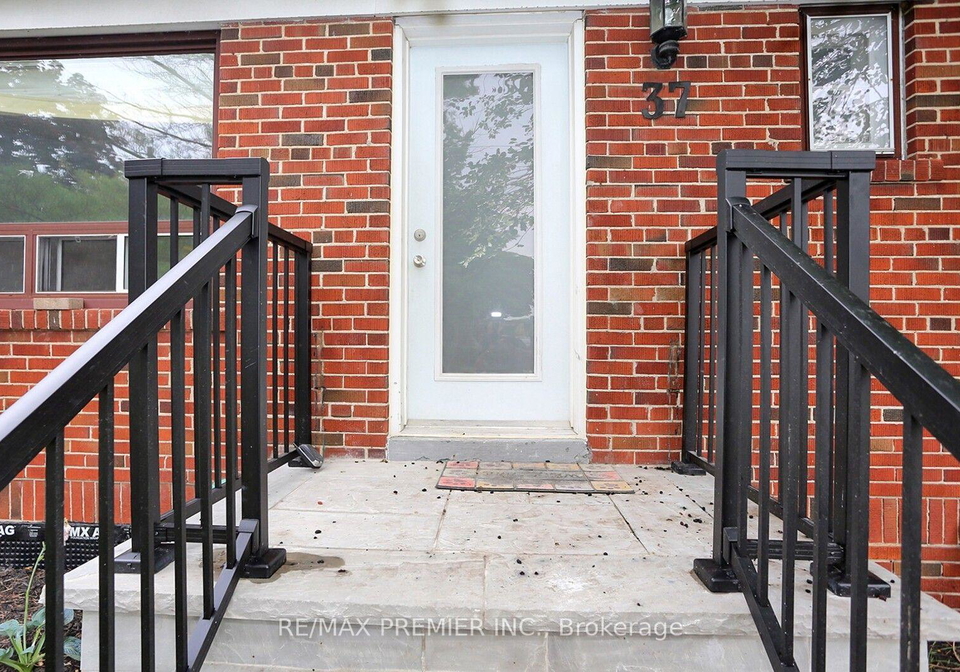 37-silvercrest-avenue-toronto-etobicoke-ontario-w13710064