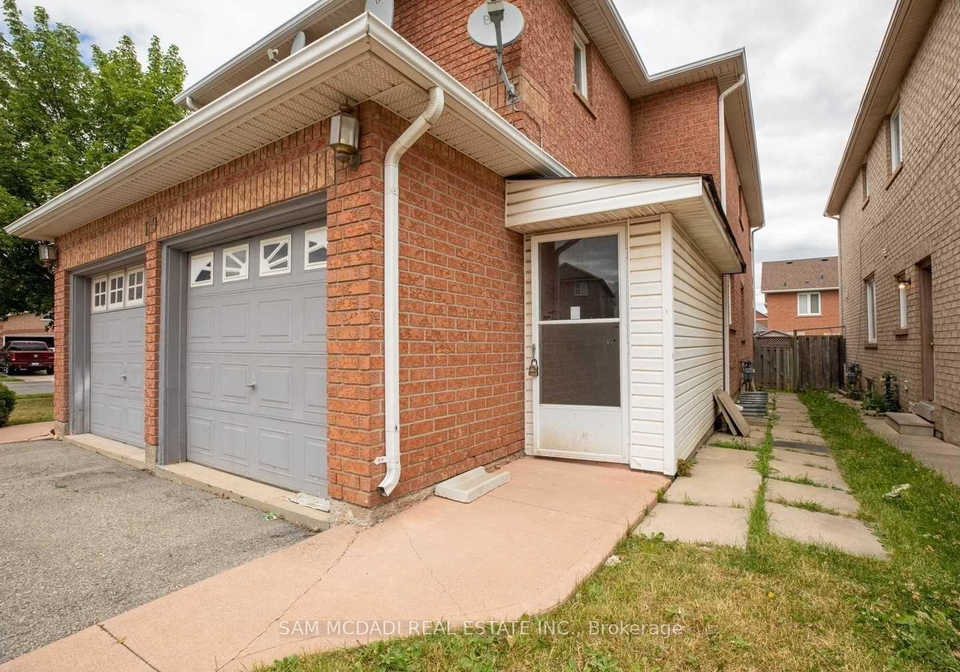 19-sterritt-drive-brampton-ontario-w13710322