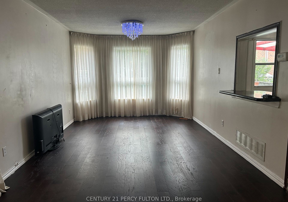 13-purdy-crescent-toronto-north-york-ontario-w13710394