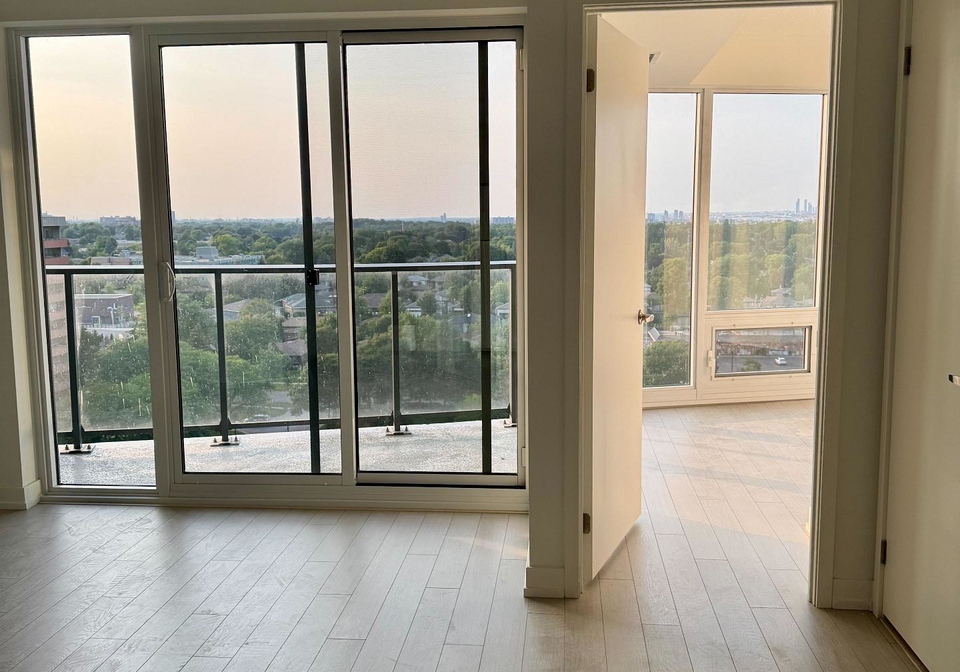 4010-eglinton-avenue-w-toronto-etobicoke-ontario-w13710470