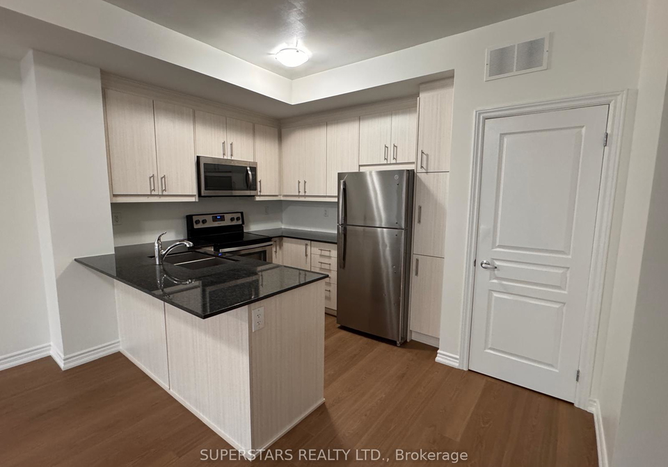 90-eastwwod-park-gardens-toronto-etobicoke-ontario-w13710512