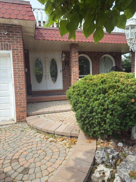 2-pepperwood-place-brampton-ontario-w13710522