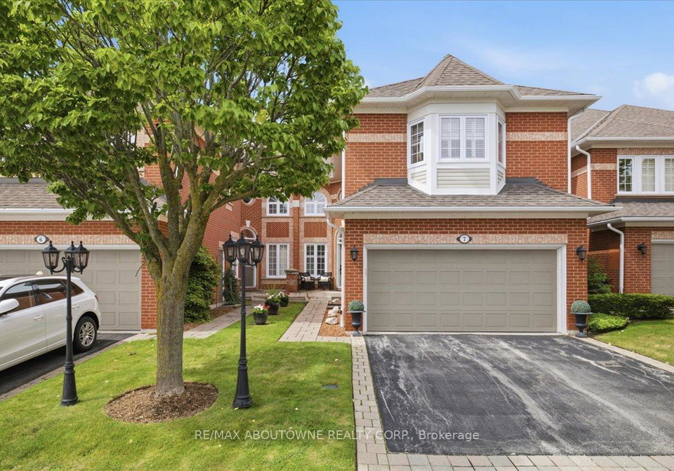 2145-country-club-drive-burlington-ontario-w13710786