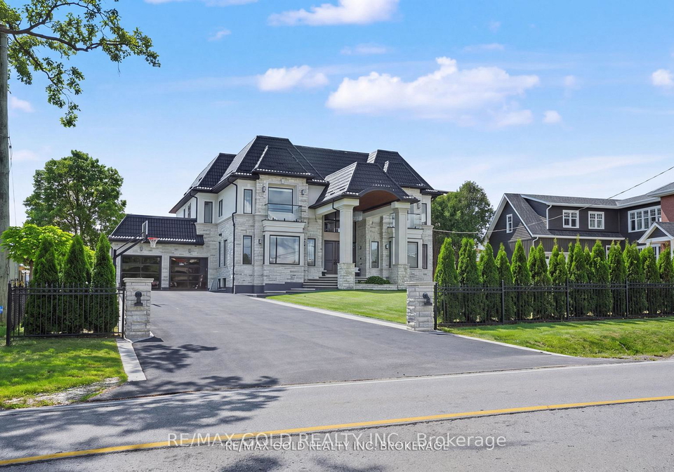 8930-creditview-crescent-brampton-ontario-w13710948