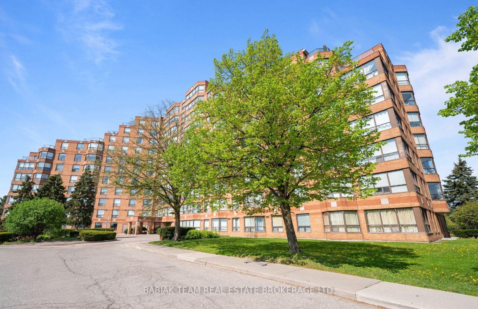 6-humberline-drive-toronto-etobicoke-ontario-w13710954