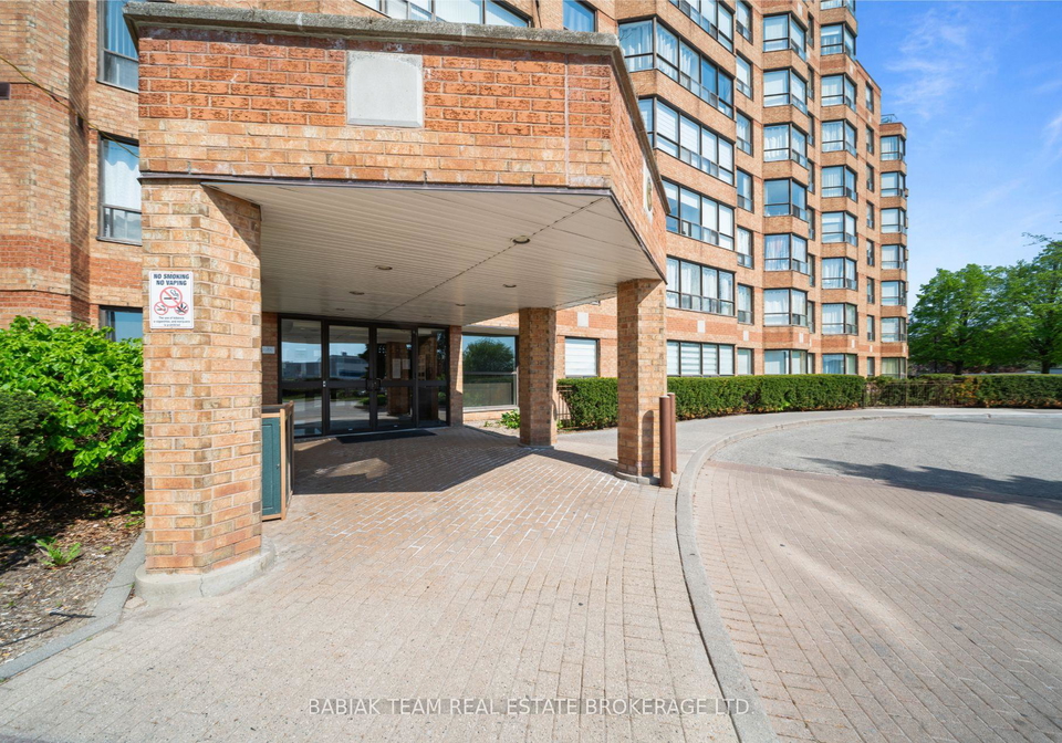 6-humberline-drive-toronto-etobicoke-ontario-w13710954