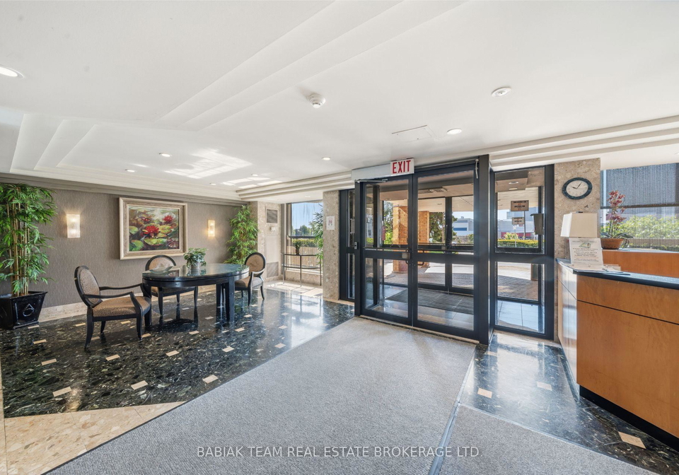 6-humberline-drive-toronto-etobicoke-ontario-w13710954