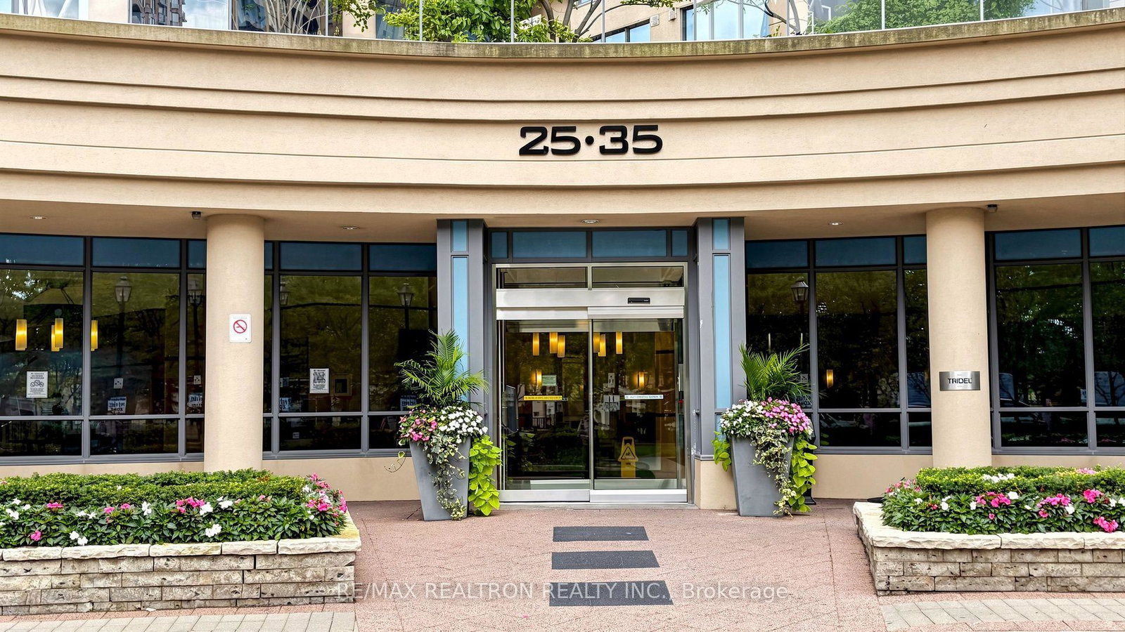 25-viking-lane-toronto-etobicoke-ontario-w13711038