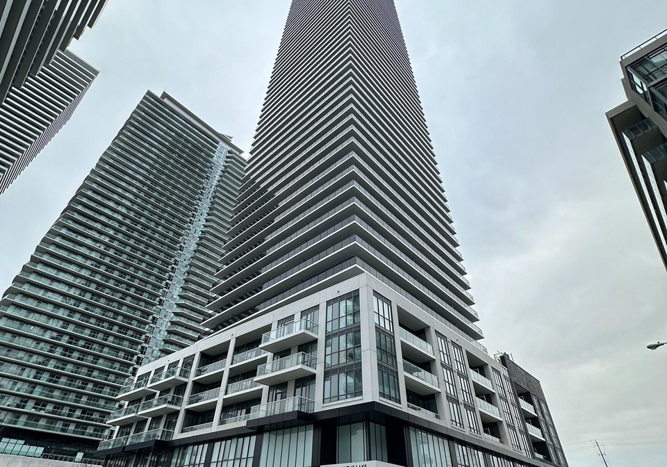 70-annie-craig-drive-toronto-etobicoke-ontario-w13711146