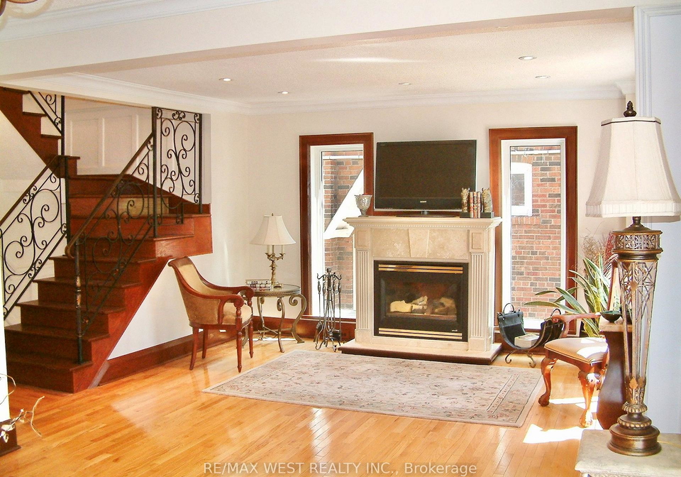 5-wendover-road-toronto-etobicoke-ontario-w13711208