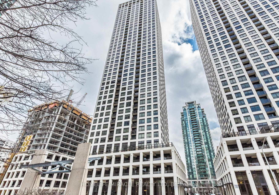 30-elm-drive-mississauga-ontario-w13711412