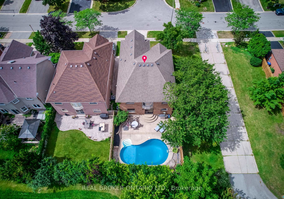 6781-gracefield-drive-mississauga-ontario-w13711534