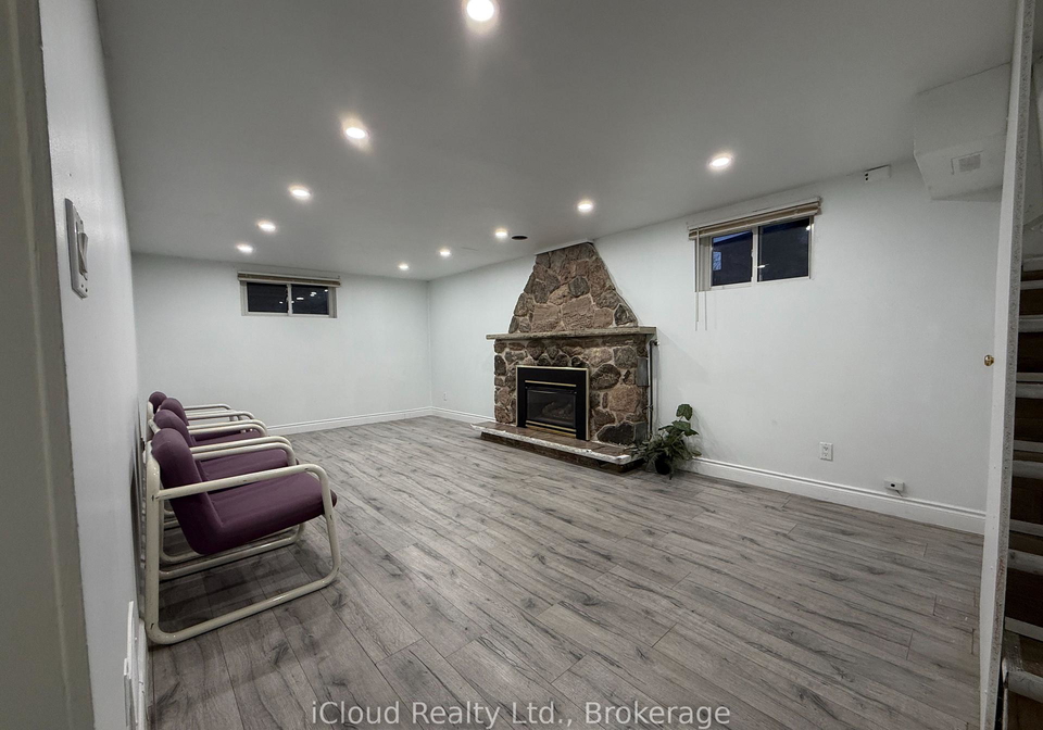 41-manitou-crescent-n-brampton-ontario-w13711574