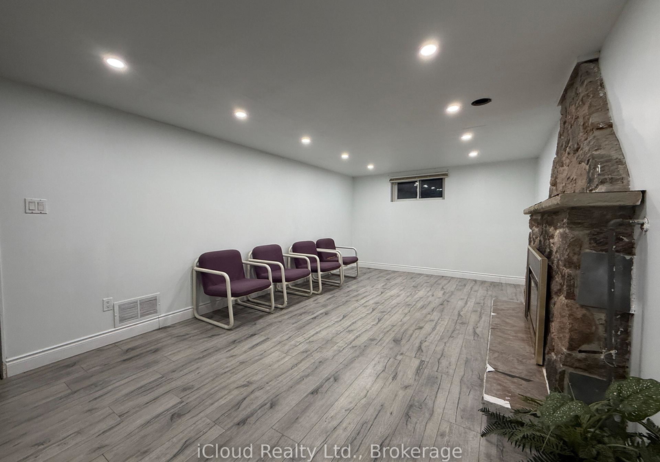 41-manitou-crescent-n-brampton-ontario-w13711574