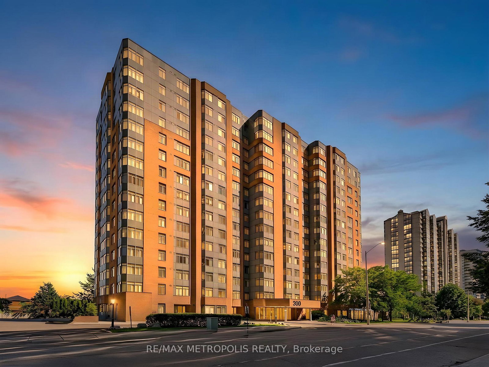 300-webb-drive-mississauga-ontario-w13711604