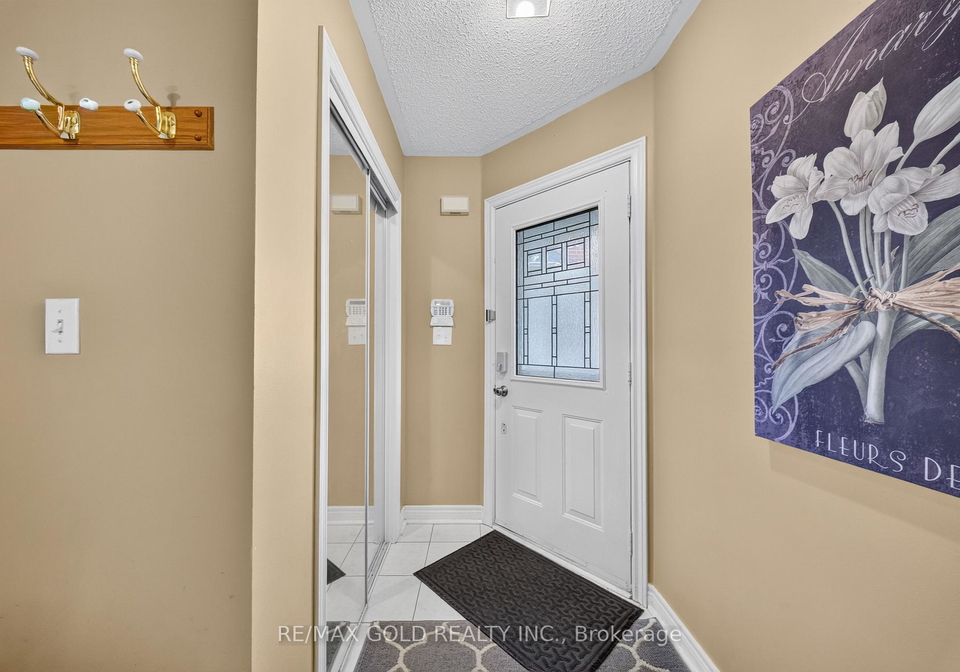 142-pressed-brick-drive-brampton-ontario-w13712056