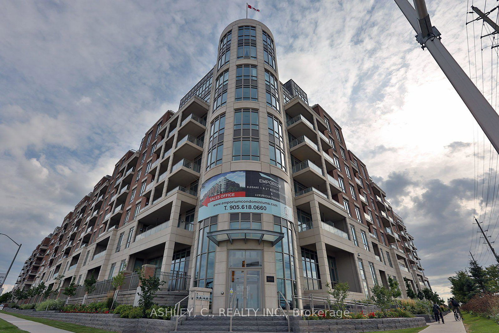 2480-prince-michael-drive-oakville-ontario-w13712068
