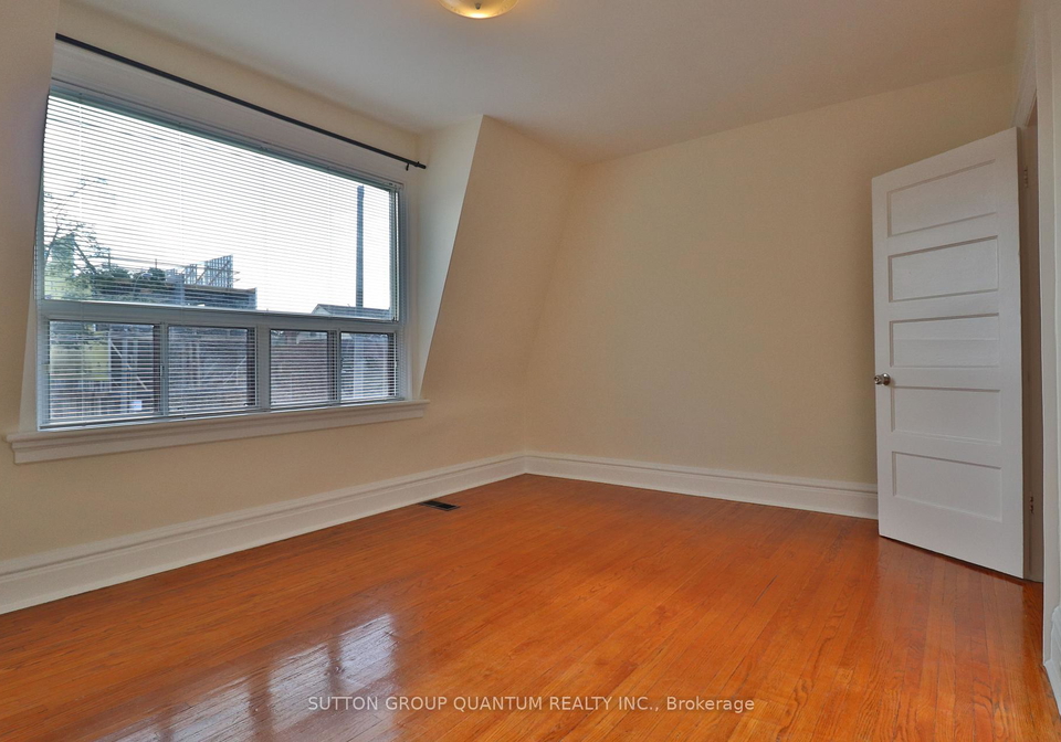 881-lansdowne-avenue-toronto-toronto-ontario-w13712098