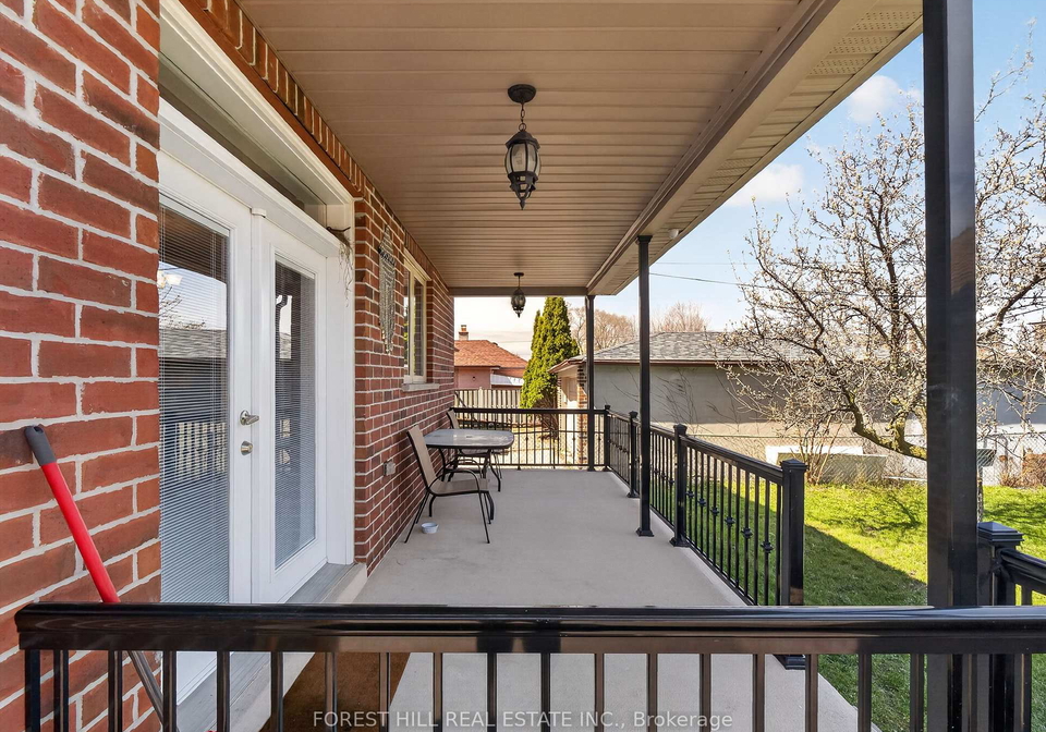 114-regent-road-toronto-york-ontario-w13712204