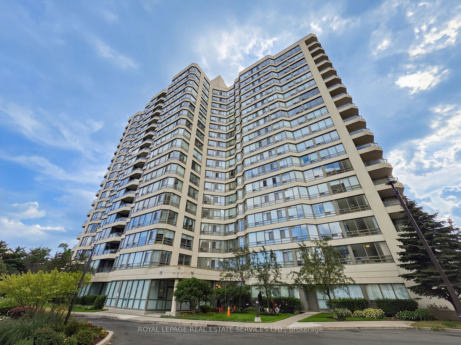 75-king-street-e-mississauga-ontario-w13712324
