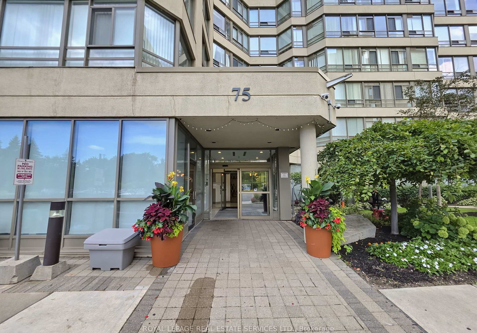 75-king-street-e-mississauga-ontario-w13712324