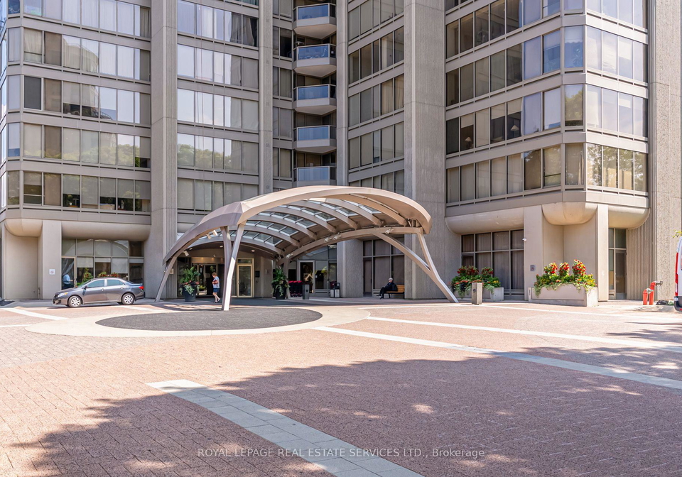 2045-lake-shore-boulevard-w-toronto-etobicoke-ontario-w13712352