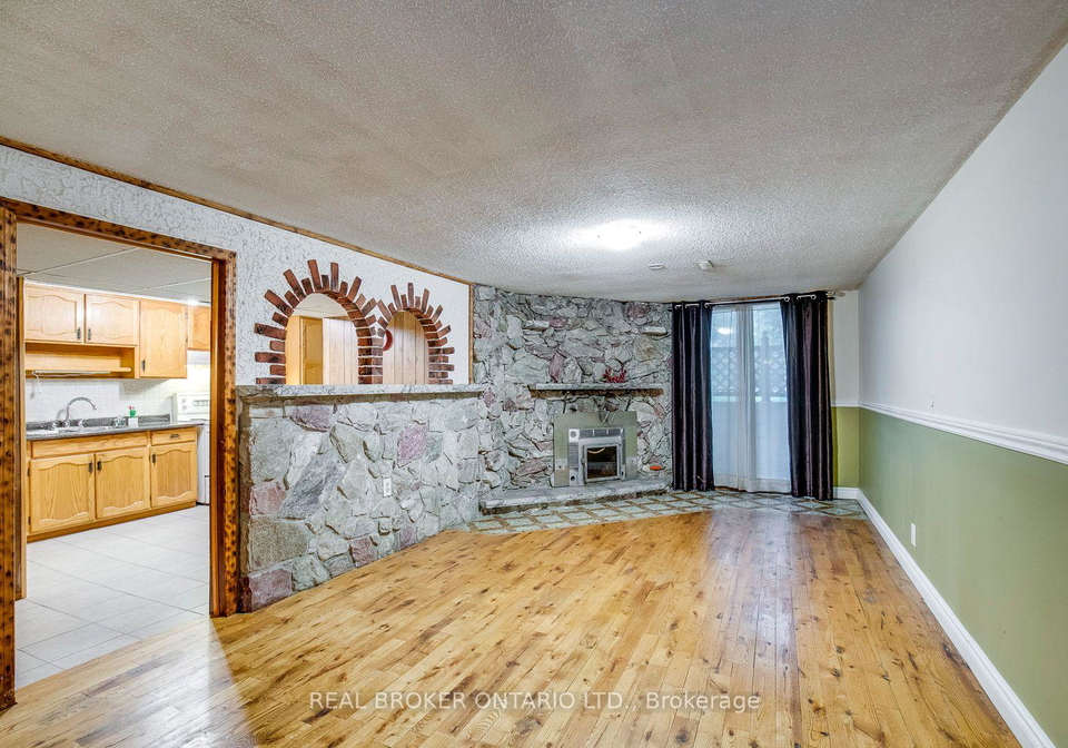 43-hammond-road-mississauga-ontario-w13712460