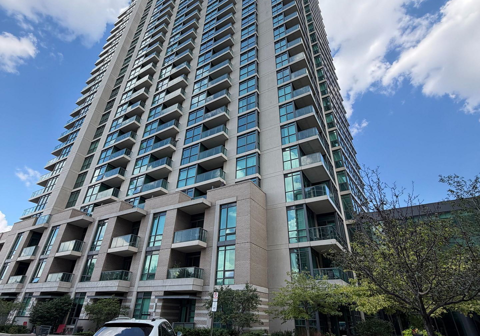 215-sherway-gardens-road-toronto-etobicoke-ontario-w13712582