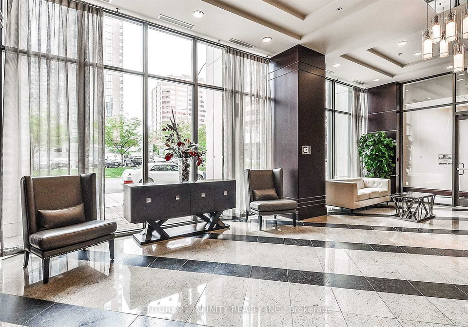 208-enfield-place-mississauga-ontario-w13712620