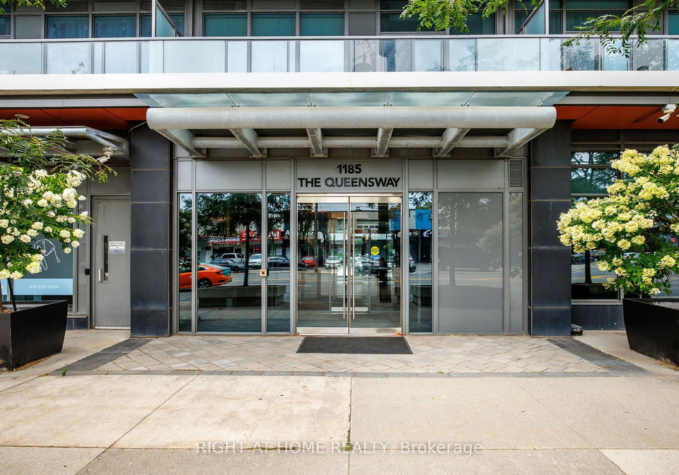 1185-the-queensway-toronto-etobicoke-ontario-w13712776