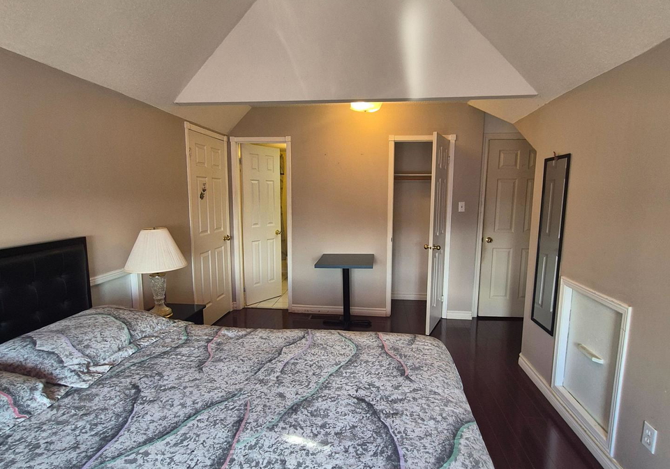 455-apache-court-mississauga-ontario-w13712832