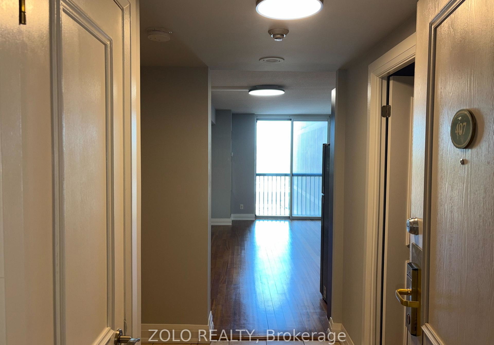 2737-keele-street-toronto-york-ontario-w13712838