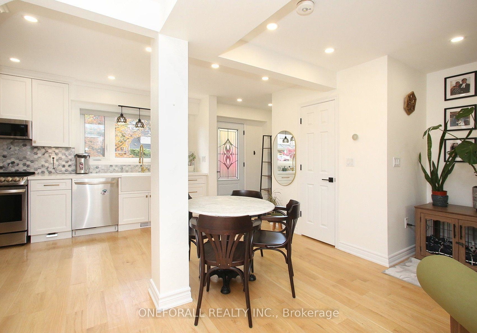 10-esmond-crescent-toronto-etobicoke-ontario-w13712878