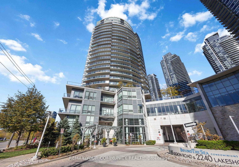 15-legion-road-toronto-etobicoke-ontario-w13713024