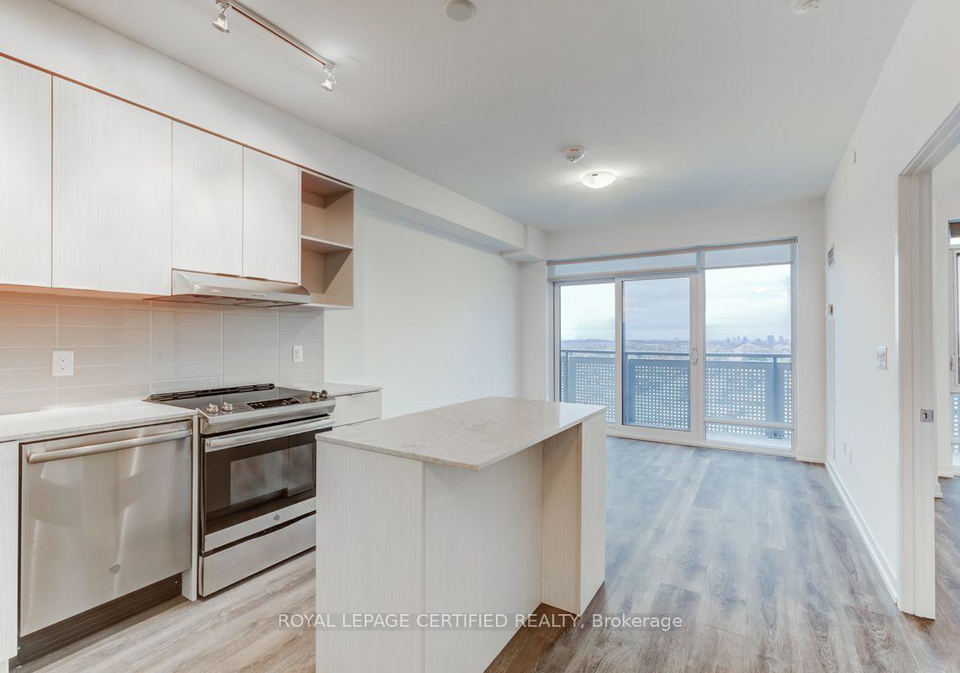 2520-eglinton-avenue-w-mississauga-ontario-w13713086