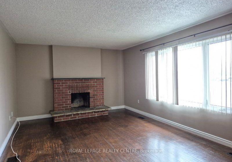 358-derry-road-west-mississauga-ontario-w13713088