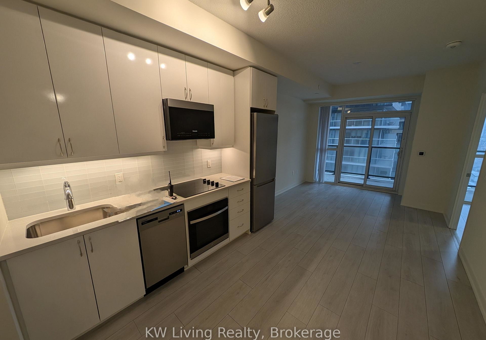 38-annie-craig-drive-toronto-etobicoke-ontario-w13713096