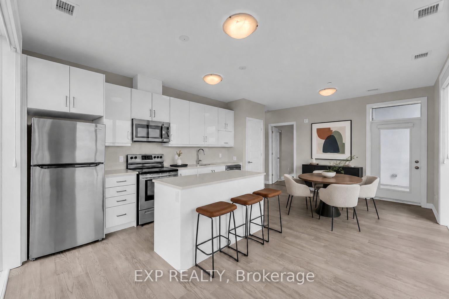 95-dundas-street-w-oakville-ontario-w13713246