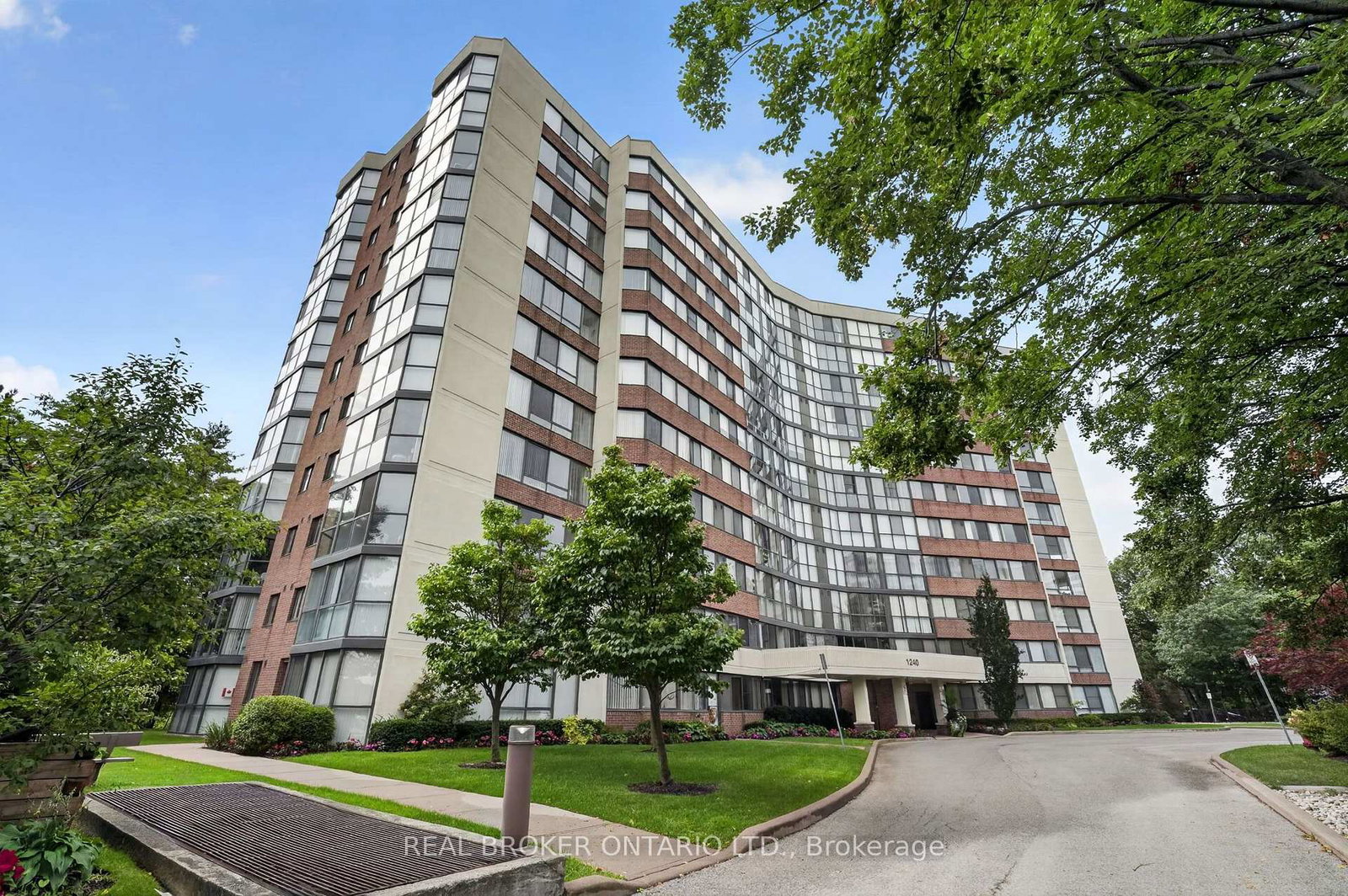 1240-marlborough-court-oakville-ontario-w13713284