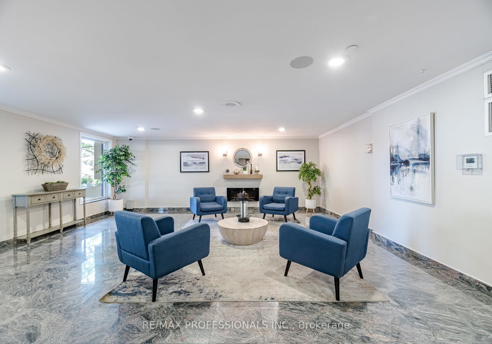 15-la-rose-avenue-toronto-etobicoke-ontario-w13713344