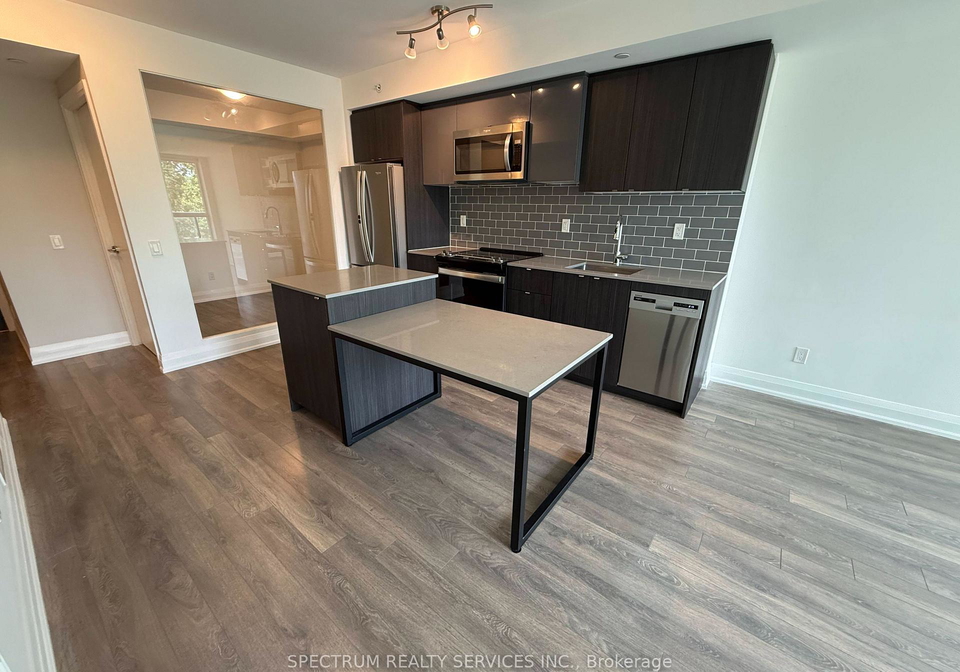 1461-lawrence-avenue-w-toronto-north-york-ontario-w13713430